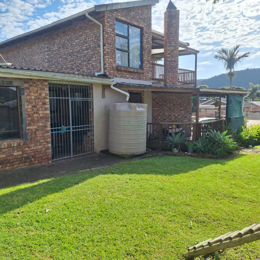 5 Bedroom Property for Sale in Gonubie Eastern Cape